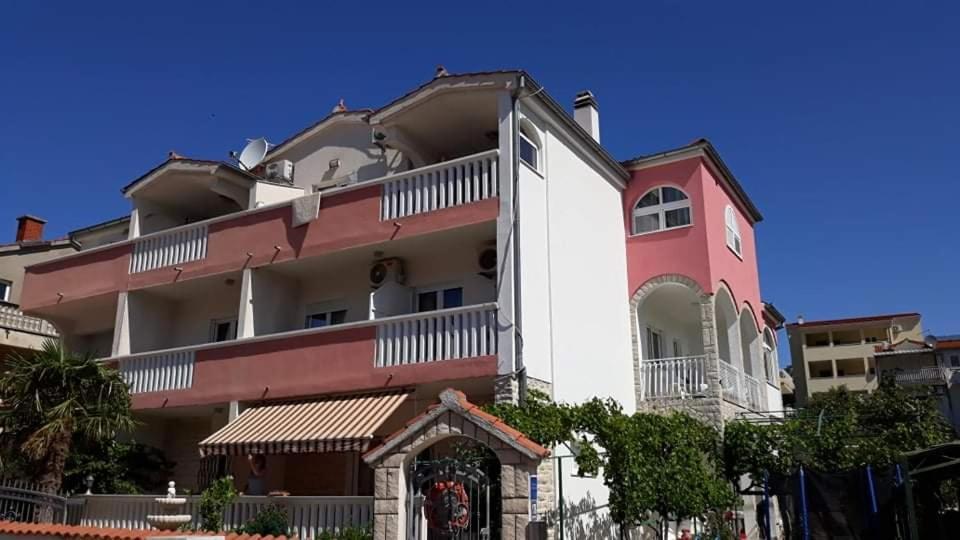 Ivano Apartments Гребастика Экстерьер фото
